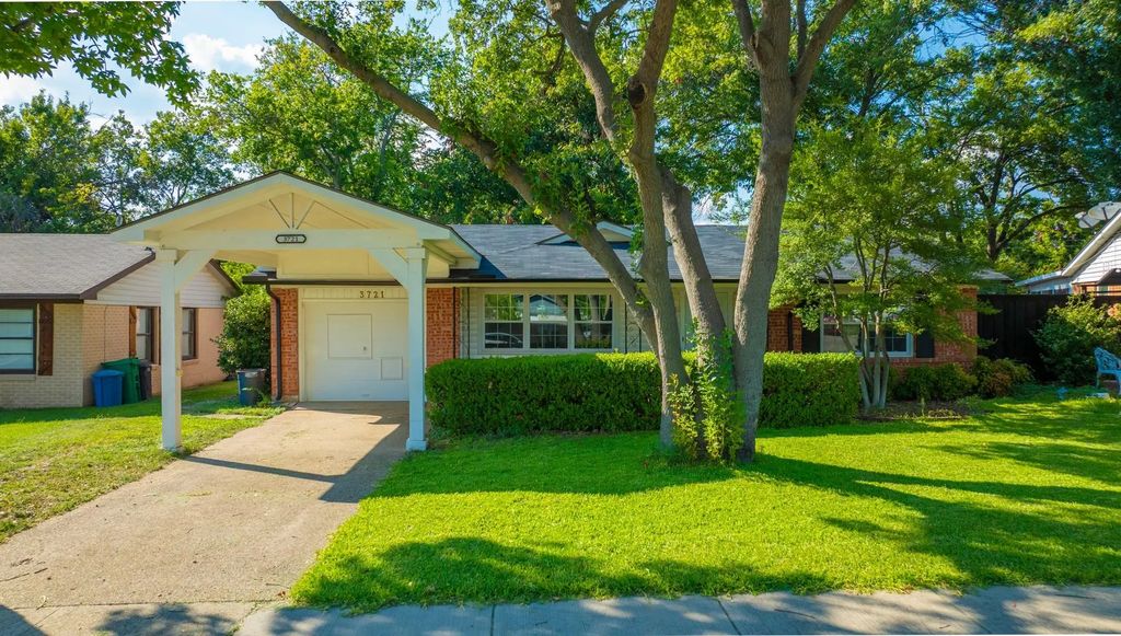3721 Nabholtz Lane, Mesquite