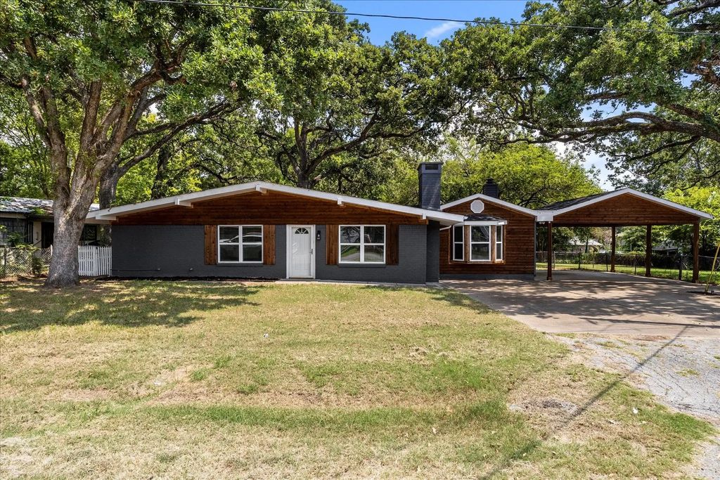 126 Wildwood Crossover Street, Gun Barrel City