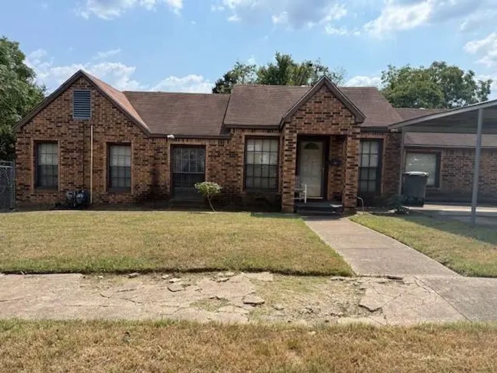 1108 Winters Street, Dallas