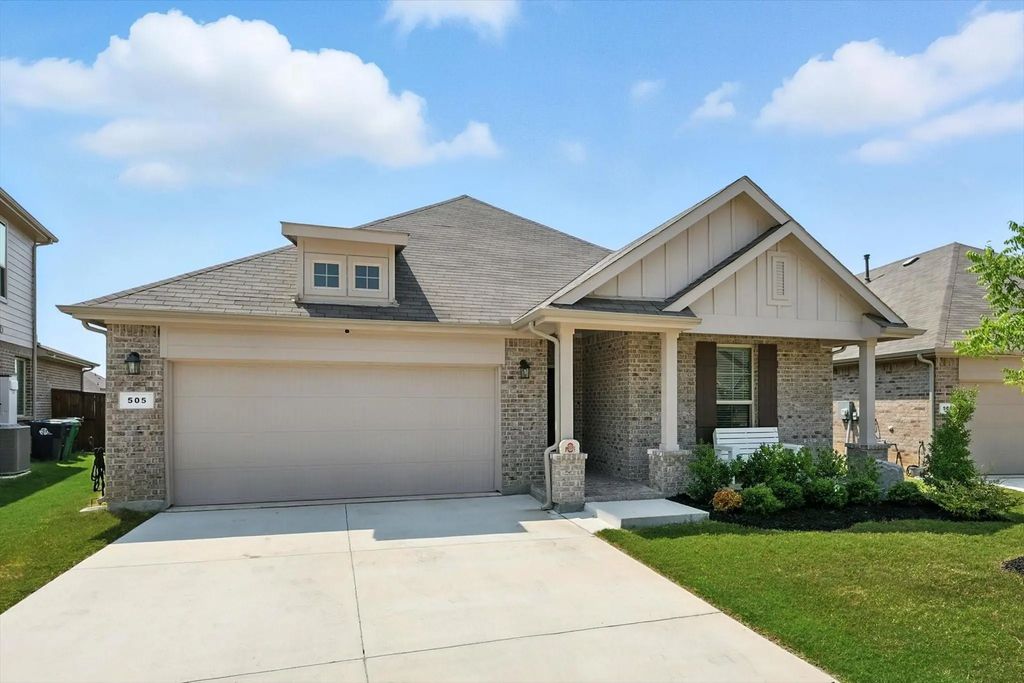 505 Big Horn Pass, Denton