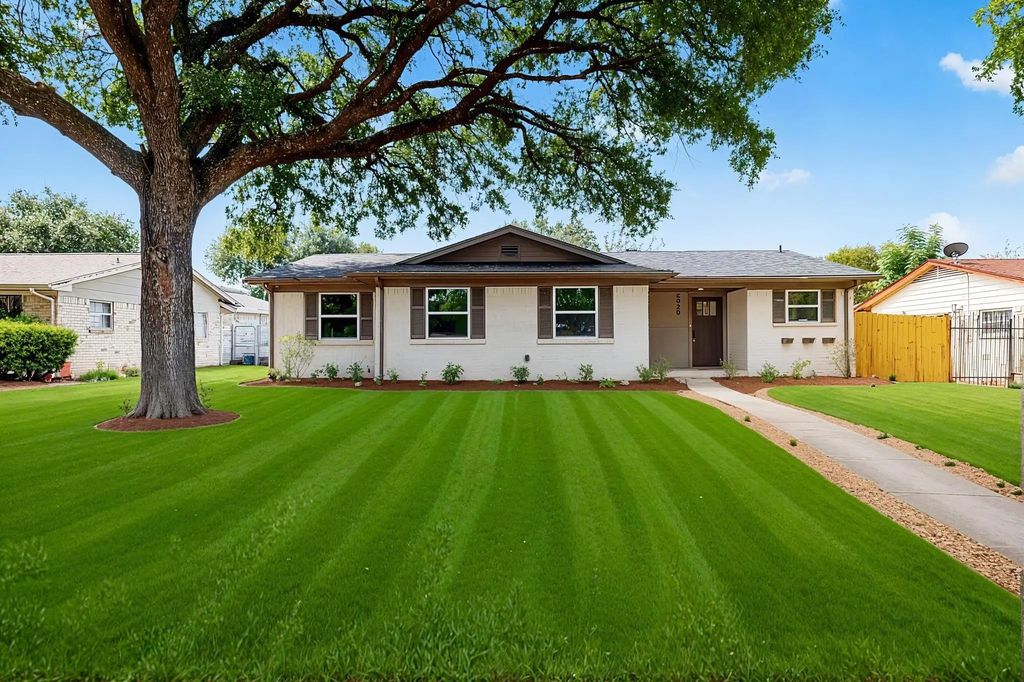 5920 Keeneland Parkway, Dallas