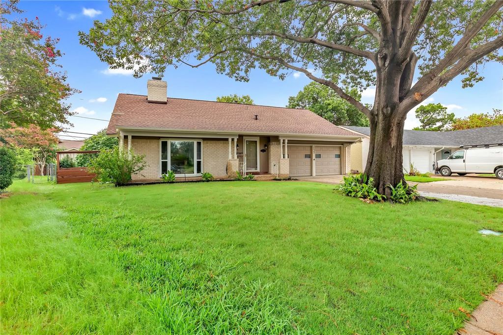 3530 Bangor Court E, Irving