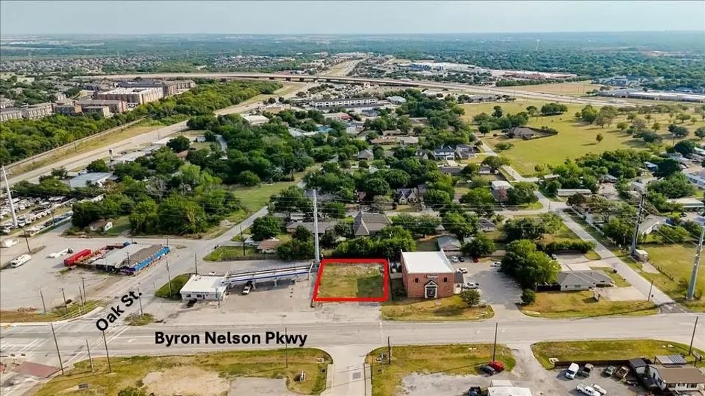 205 E Byron Nelson Boulevard, Roanoke