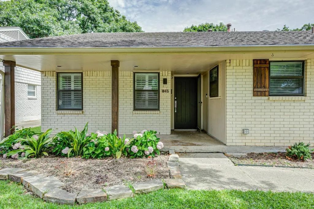 10415 Mapleridge Drive, Dallas