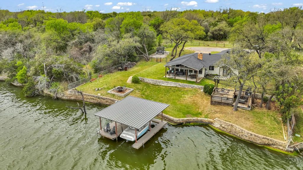 1355 Porter Court, Granbury