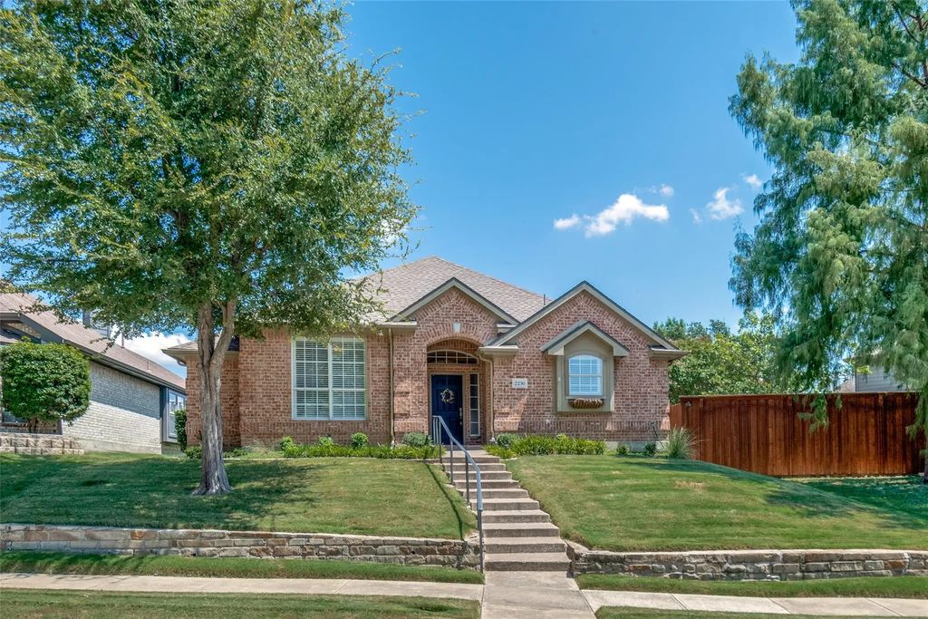 2250 Garden Crest Drive, Rockwall
