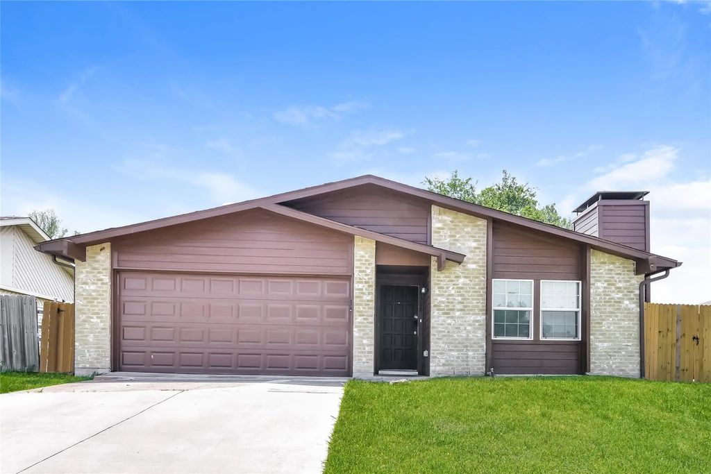 6308 Pine Street, Rowlett
