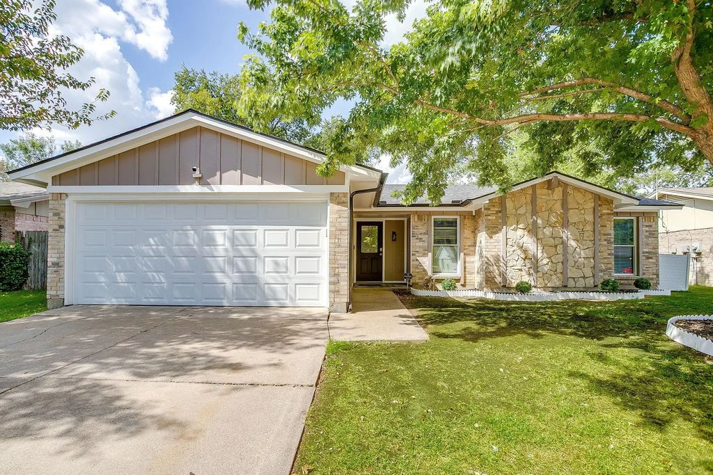 125 Cimarron Lane, Arlington