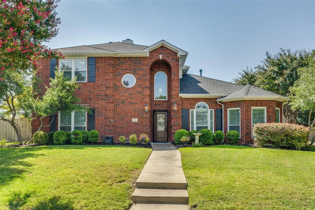 114 Edgemere Court, Murphy