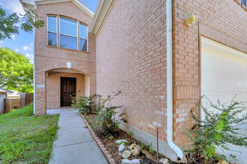 1946 Courtside Drive, Grand Prairie