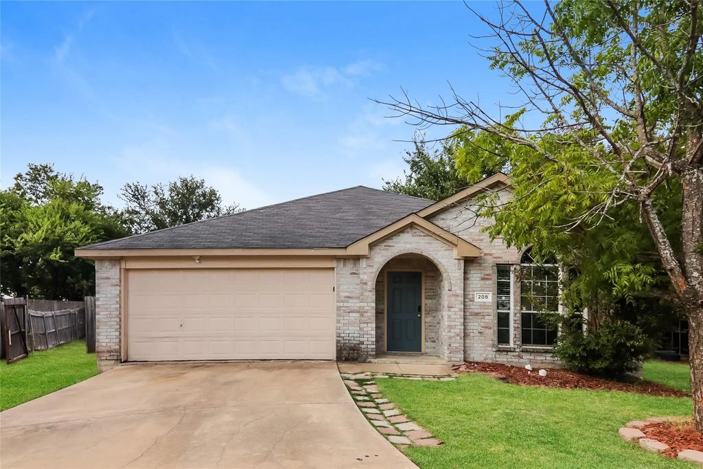 208 Oxford Loop, Princeton