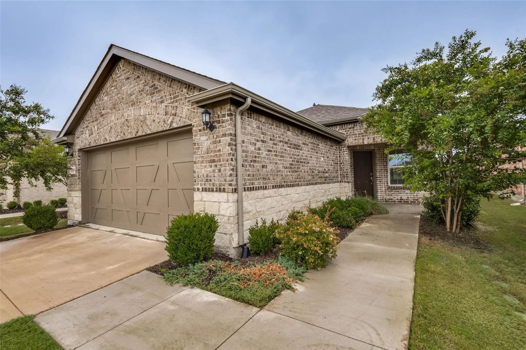 1260 Eagle Lane, Little Elm