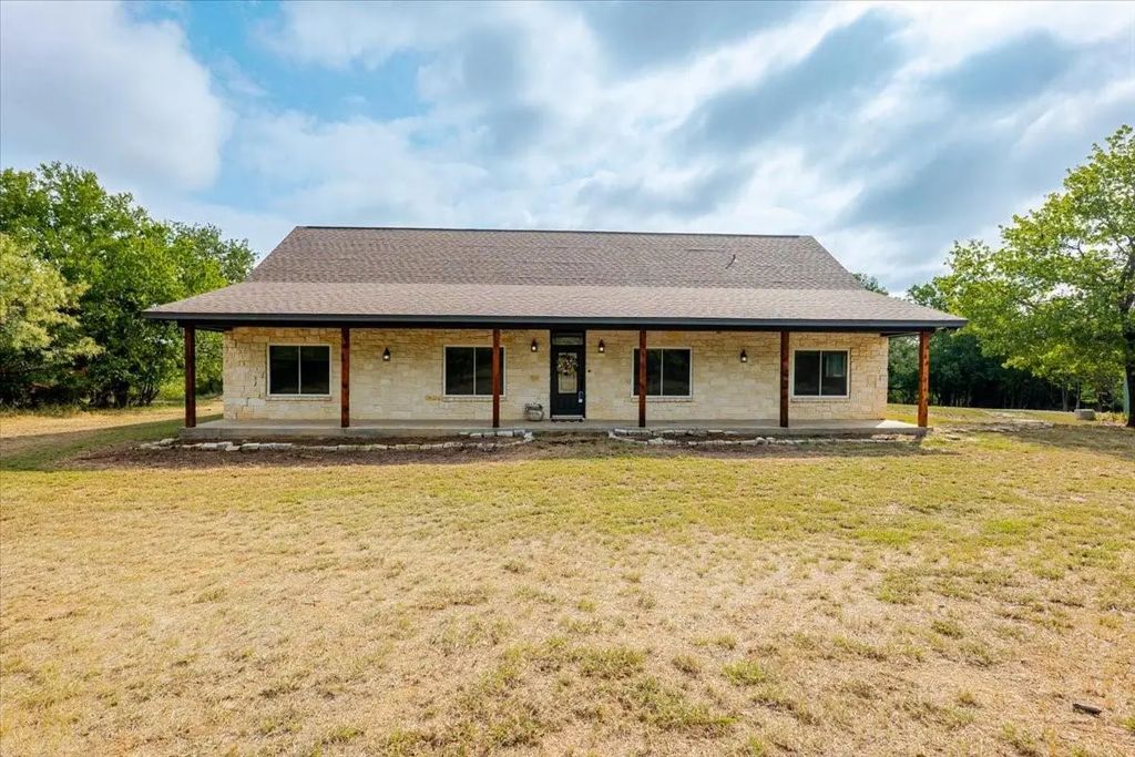 2066 Ellis Drive, Weatherford