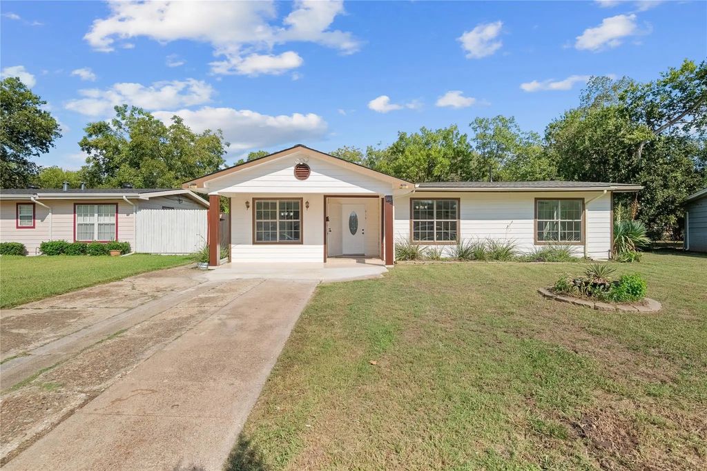 616 Grande Drive, Mesquite