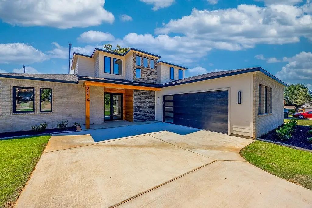 2416 Jewell Drive, Arlington