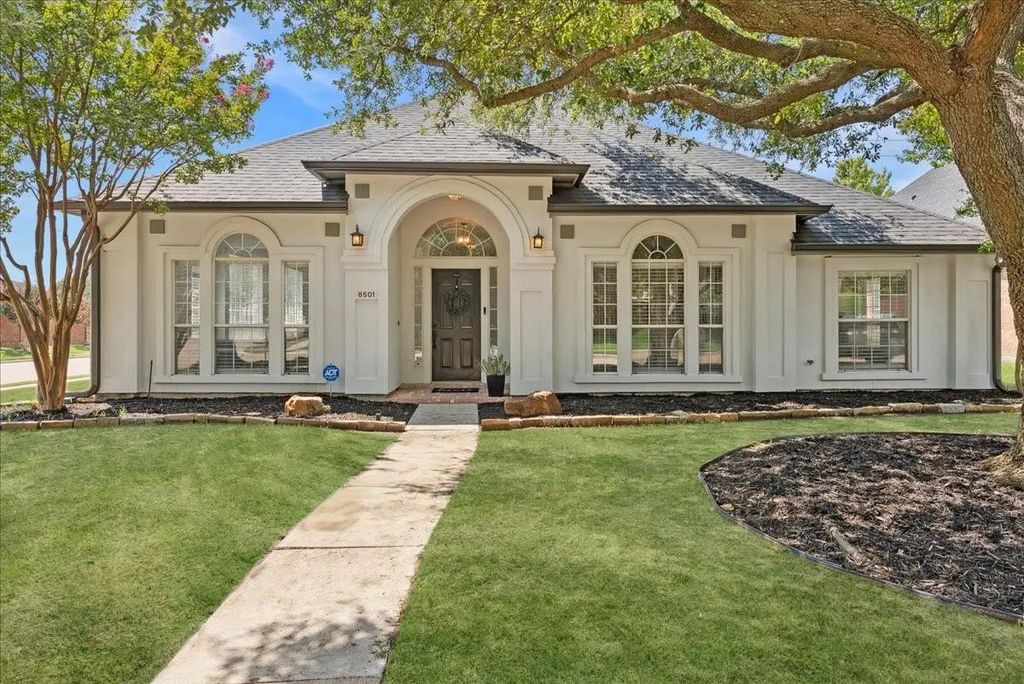 8501 Kenning Court, Plano