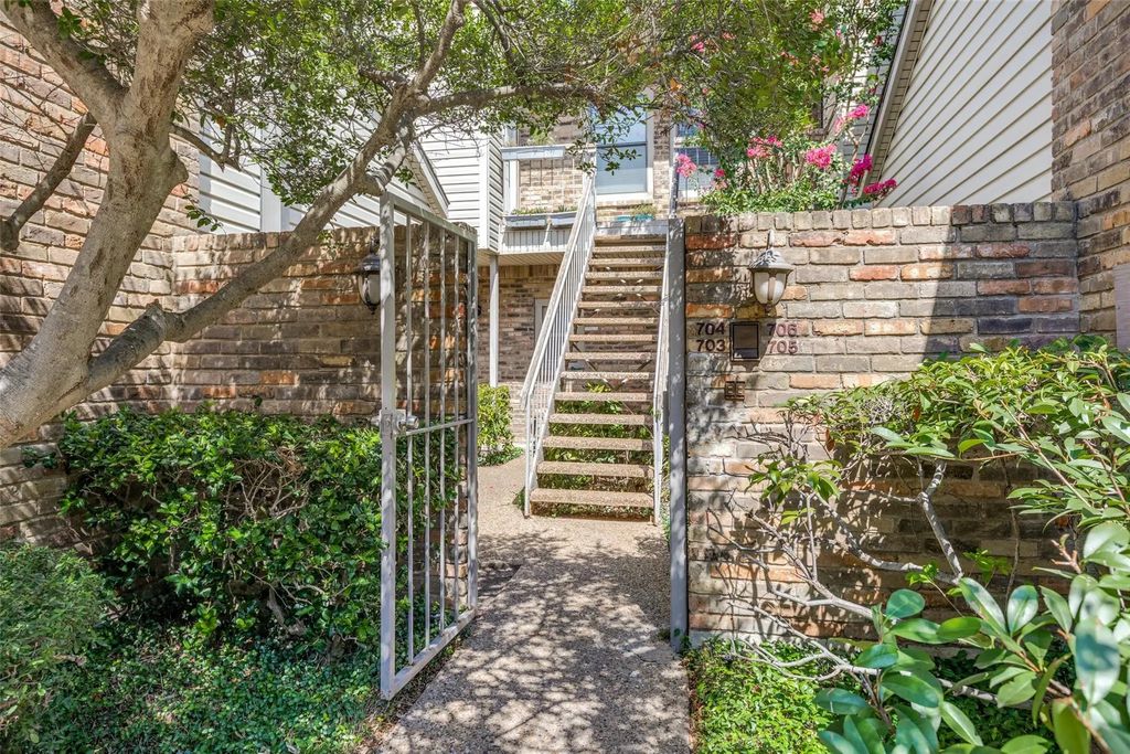 7340 Skillman Street 706, Dallas