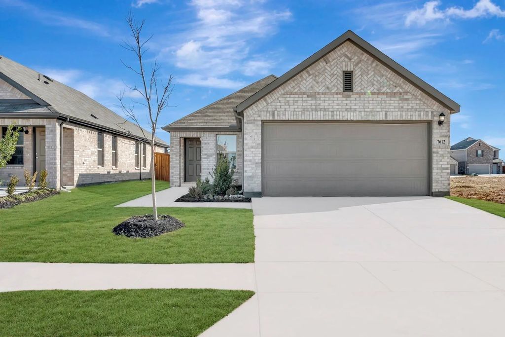 7612 Spicebush Drive, Denton