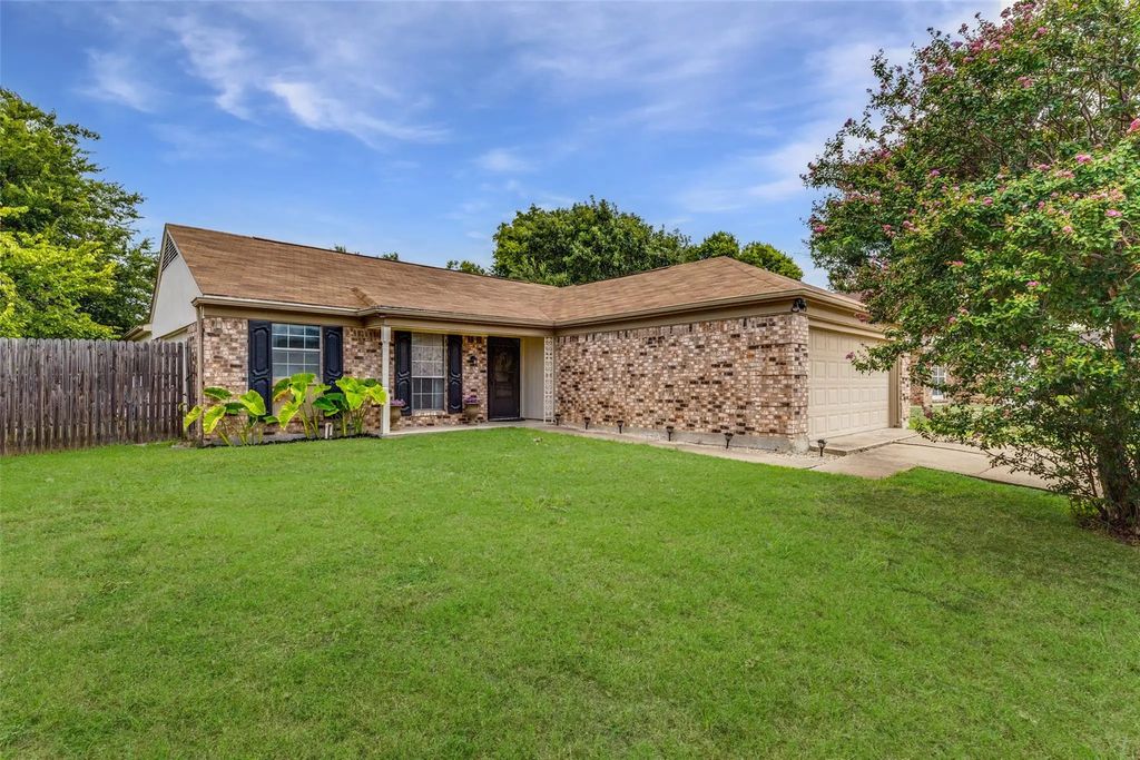3713 Bigleaf Lane, Fort Worth