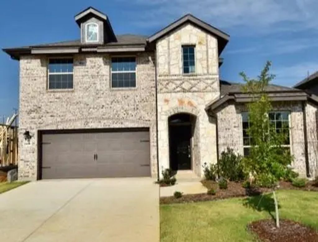 2408 Glasgow Way, Denton