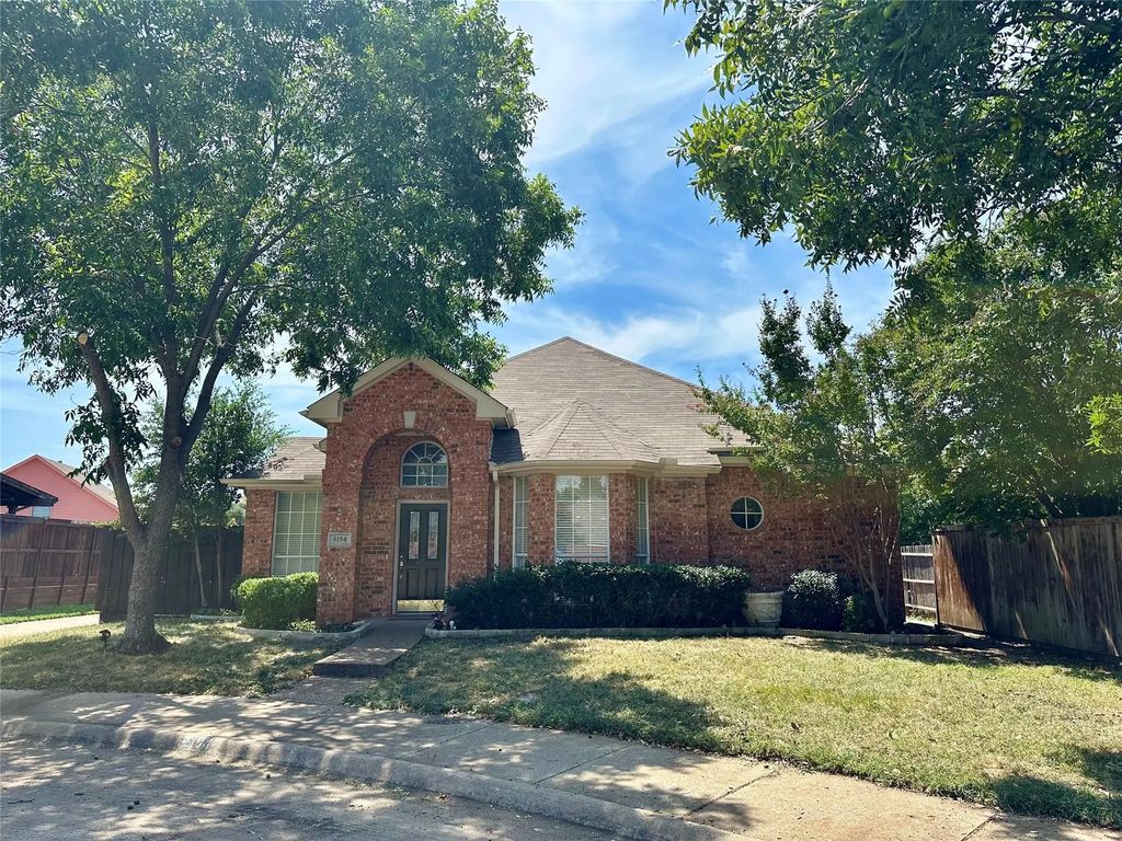 4104 Voss Hills Place, Dallas