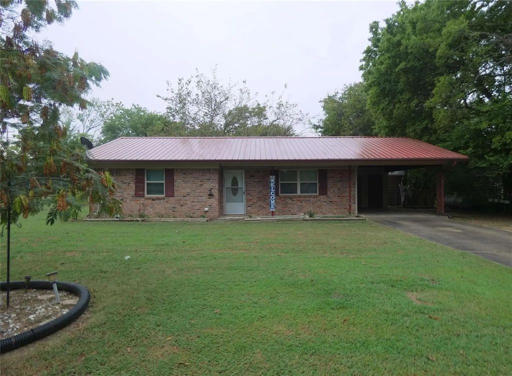 205 E Wilson, Talco