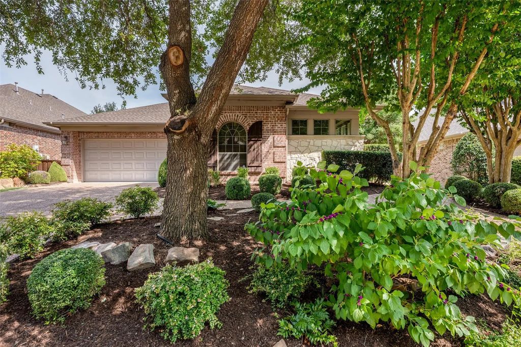 1205 Stoneoak Drive, McKinney