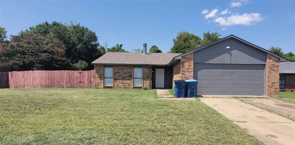 627 Randa Lane, DeSoto