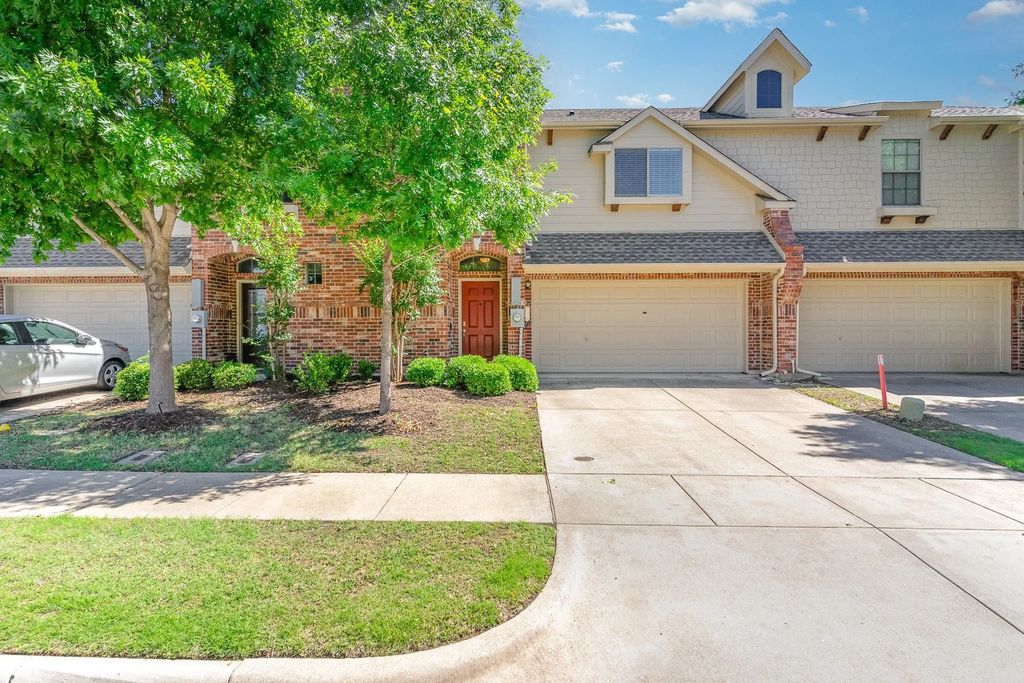 3644 Vienna Street, Irving