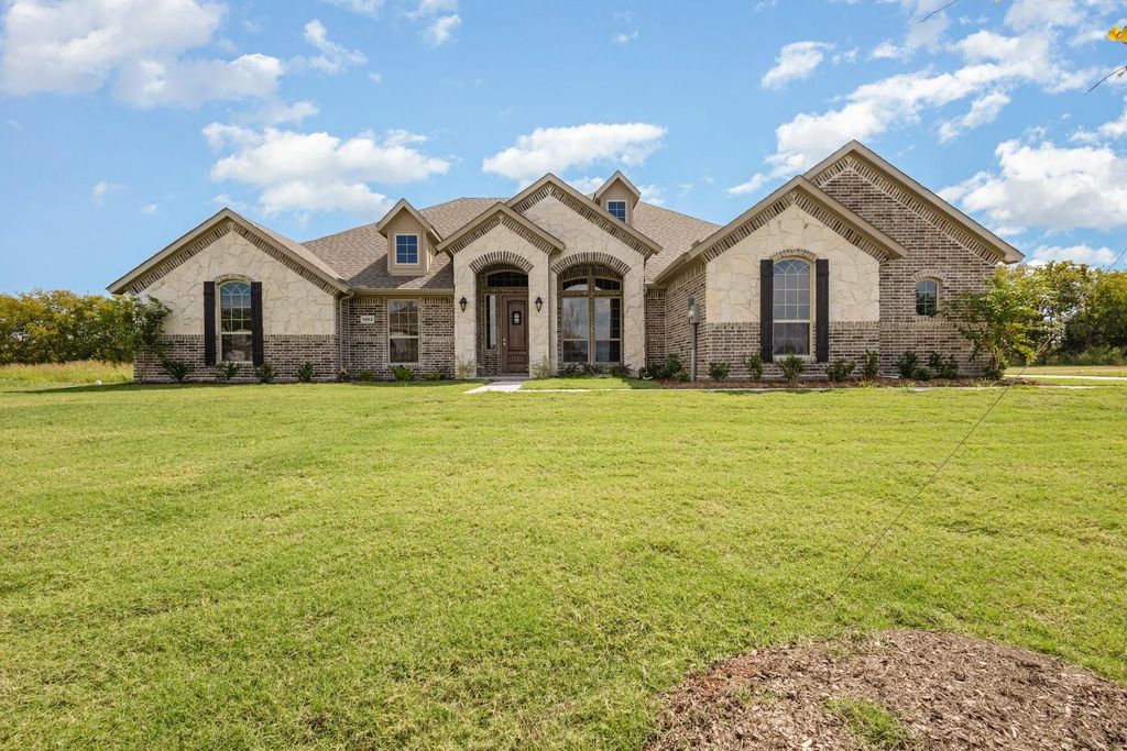 1052 Lynx Hollow Trail, Forney