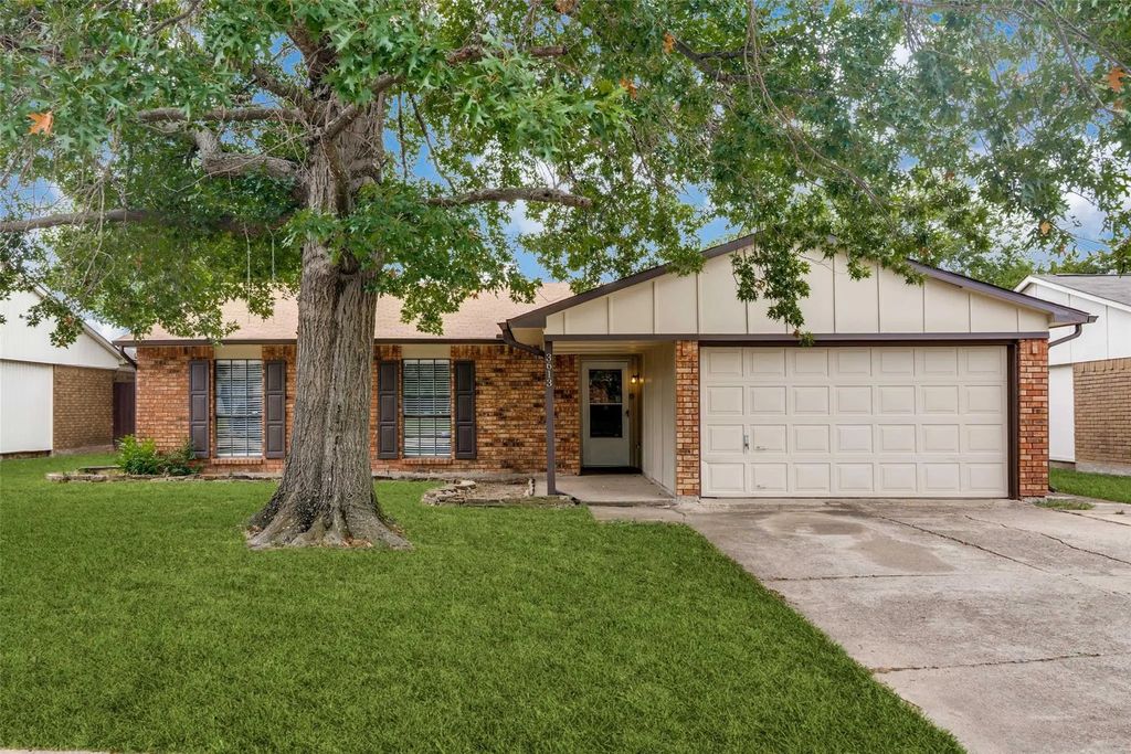 3613 Sugarberry Drive, Mesquite