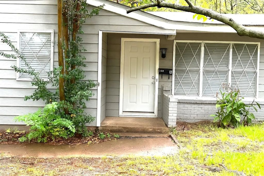 128 Vandenburg Drive A, Denison