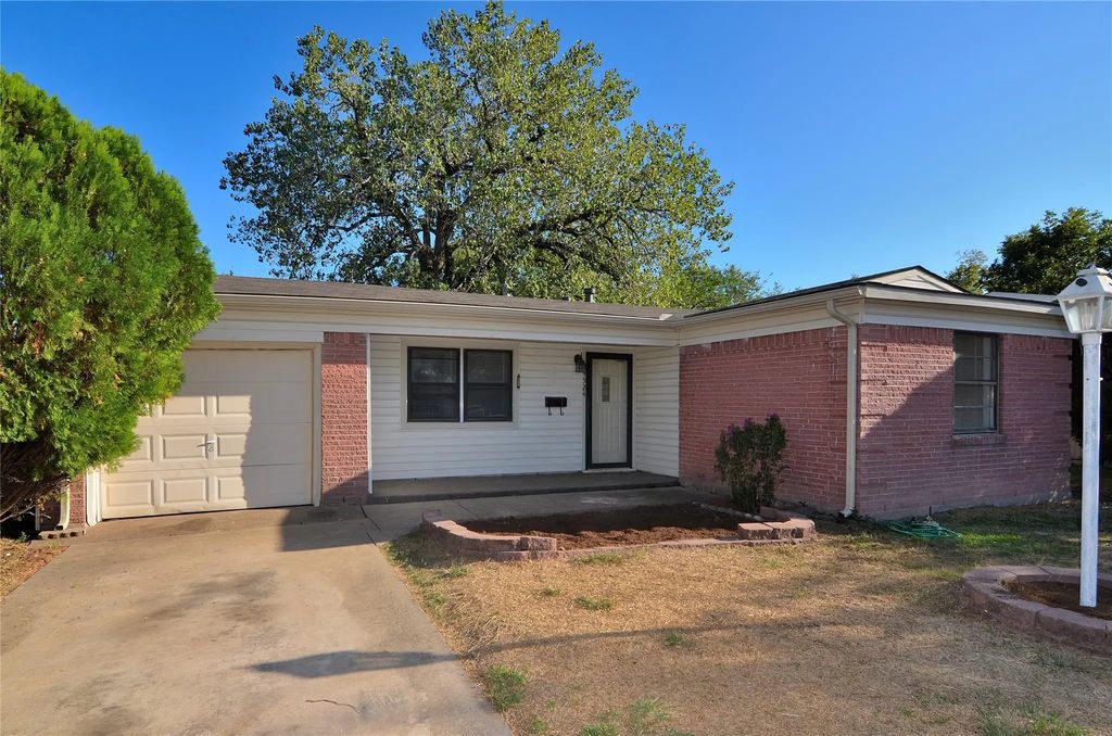 4524 Sherwood Drive, Mesquite