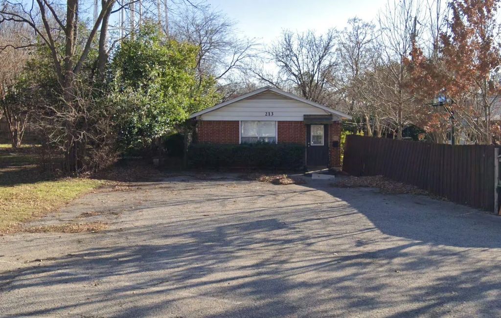 213 W Wall Street, Grapevine