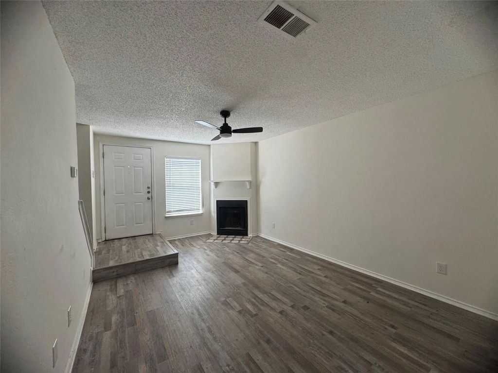 638 S Rogers Drive, Irving