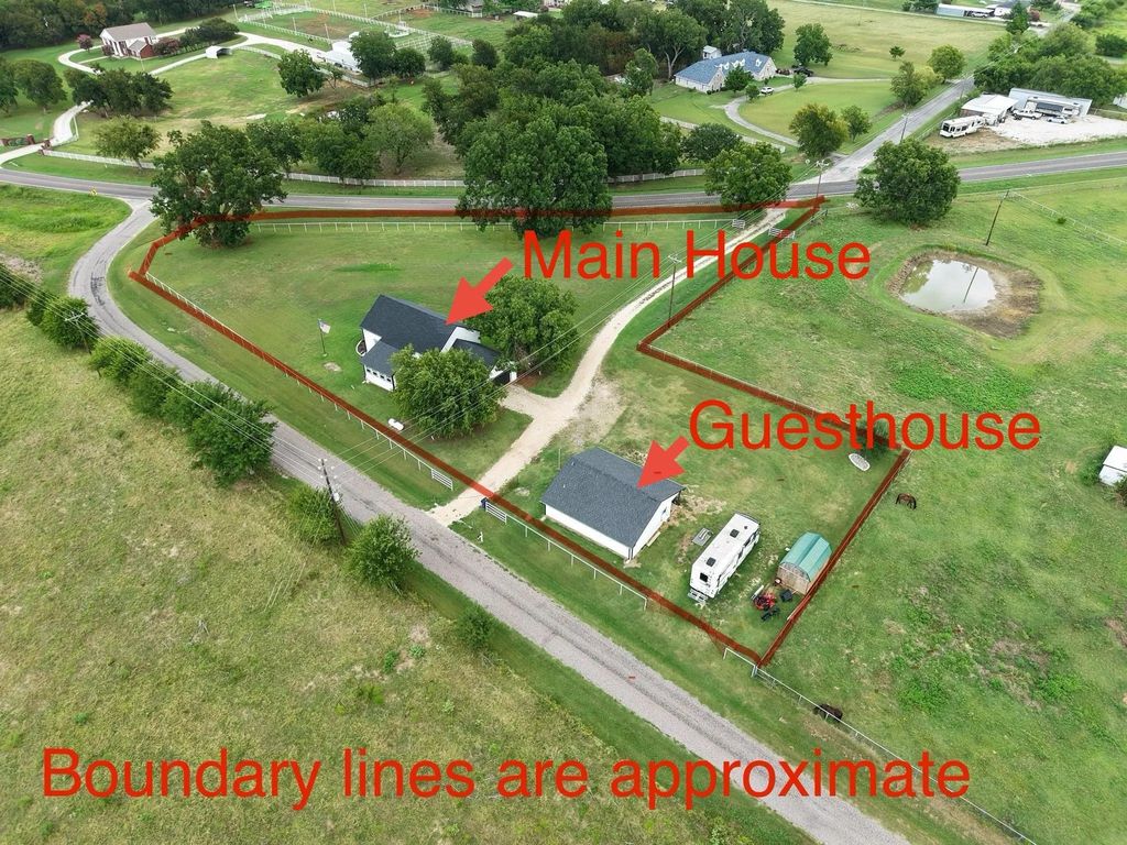 100 Sanders Lane, Collinsville