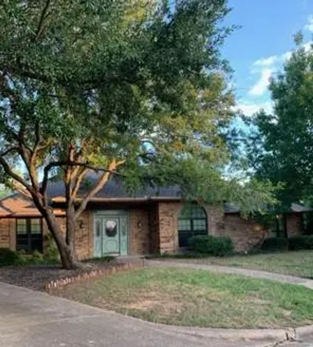 2108 Jason Circle, Sherman