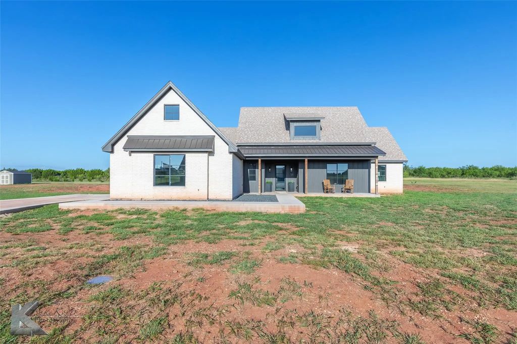 132 Pine Springs Cove, Tuscola