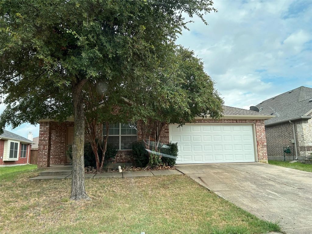 2724 Enchanted Eve Drive, Little Elm