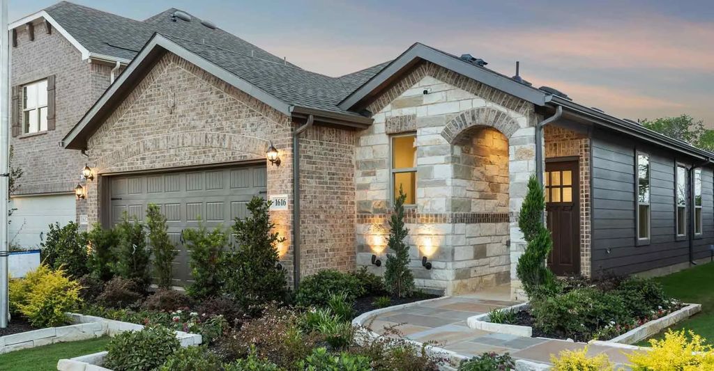 2508 Breakaway, Mesquite