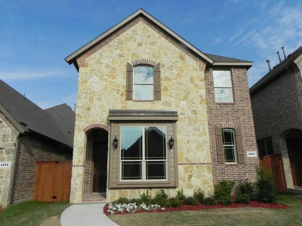 2461 Embleton Drive, Lewisville