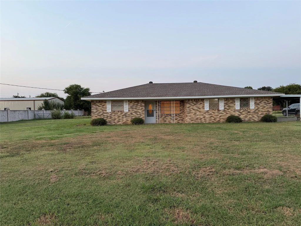 1729 Vicky Lane, Grand Prairie