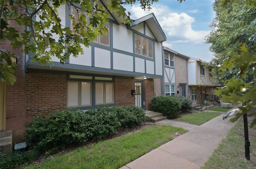 378 Westview Terrace, Arlington