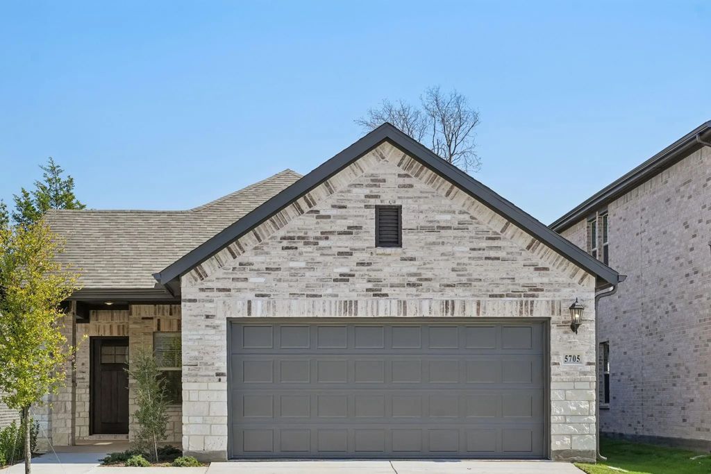 5705 Chasewood Drive, Princeton