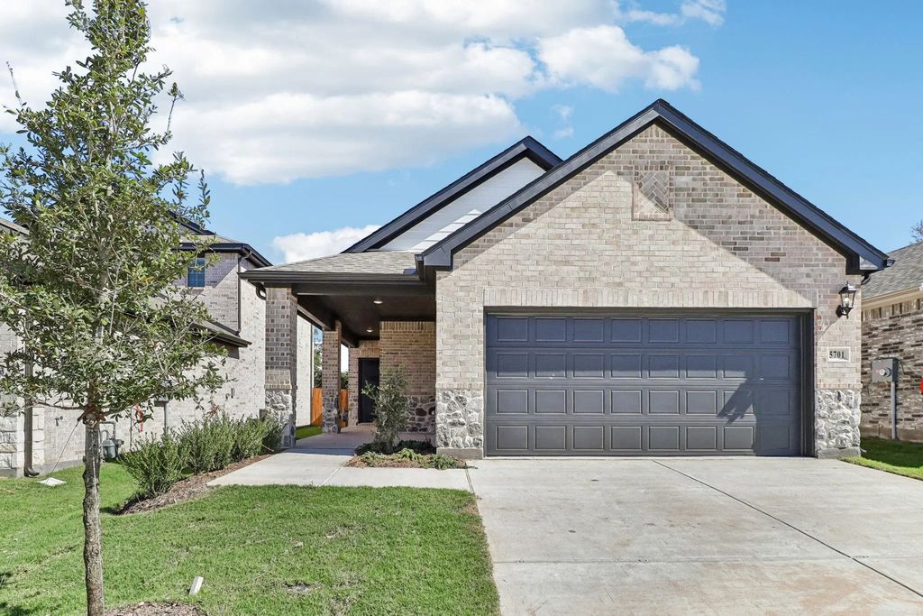 5701 Chasewood Drive, Princeton