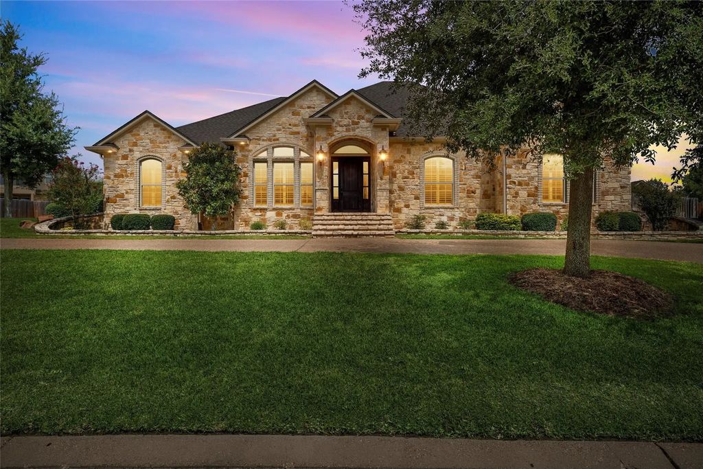 208 Stone Forest Drive, Woodway