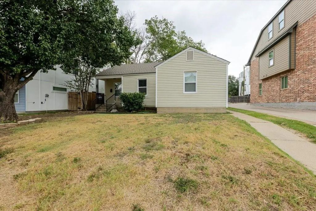 3229 Mccart Avenue, Fort Worth