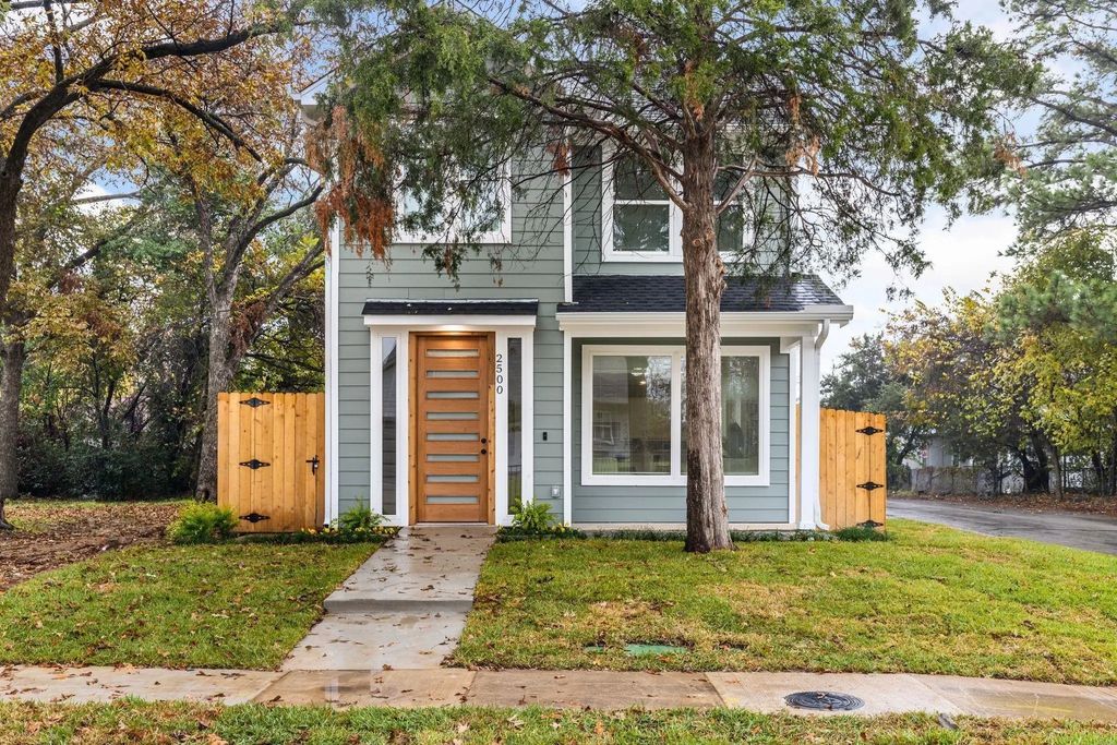 2500 Lowery Street, Dallas