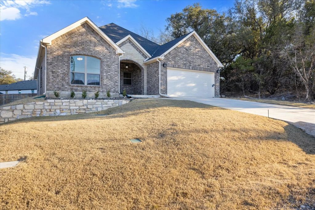 2519 Hillcrest Drive, Granbury