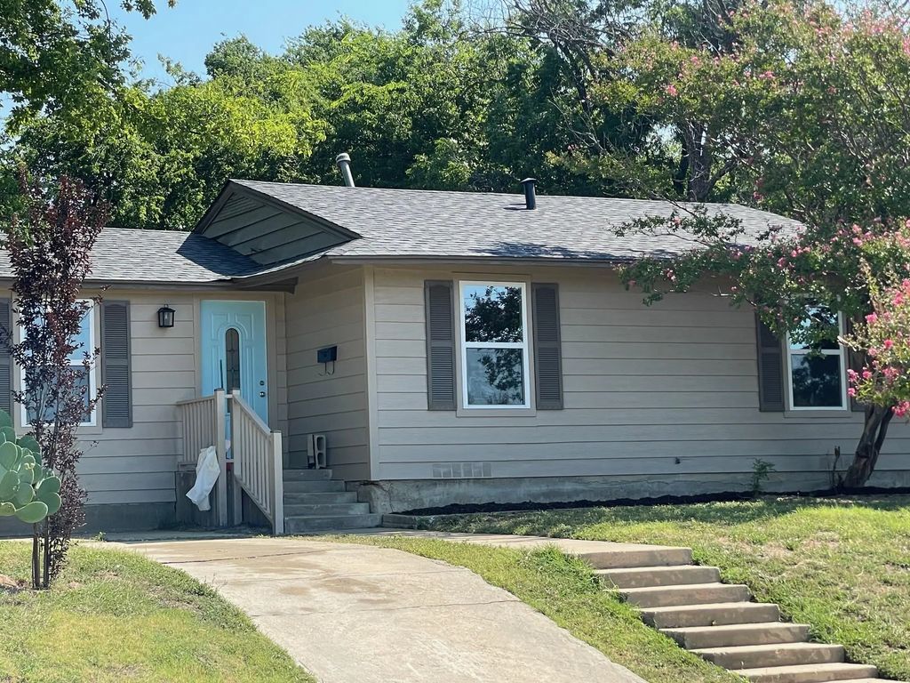 3574 W Boyce Avenue, Fort Worth